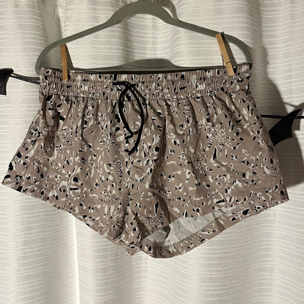 Betsy Johnson Cheetah Print Athletic Shorts
